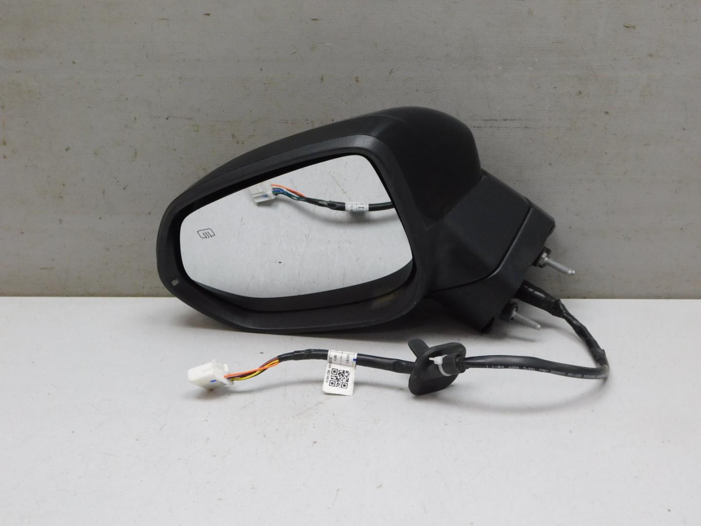 Зеркало левое электрическое