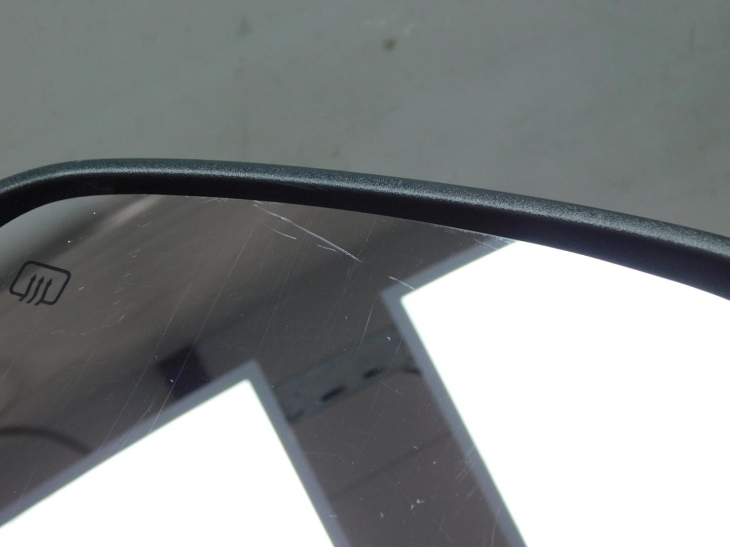 Зеркало левое электрическое