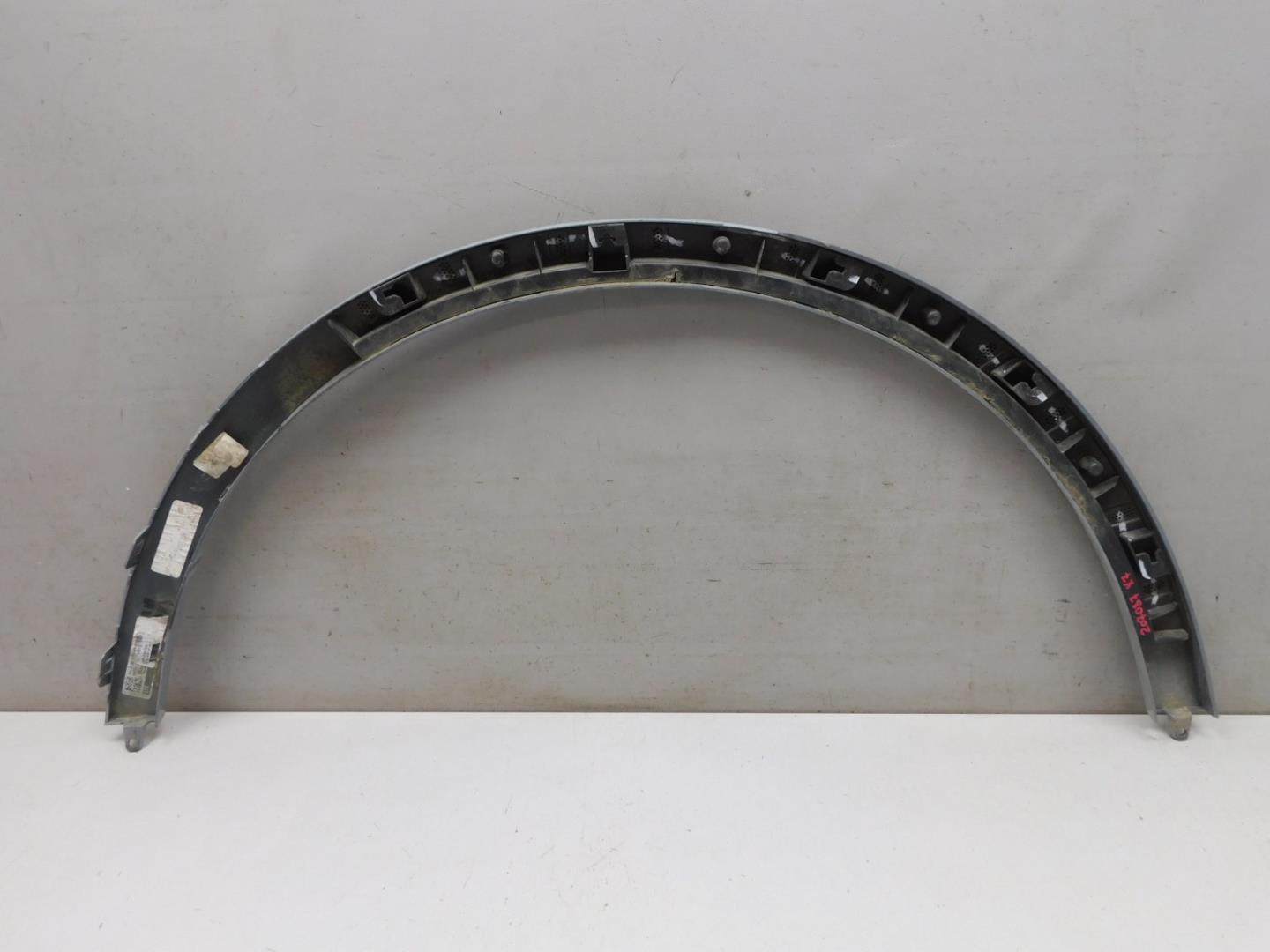 Накладка заднего крыла левого