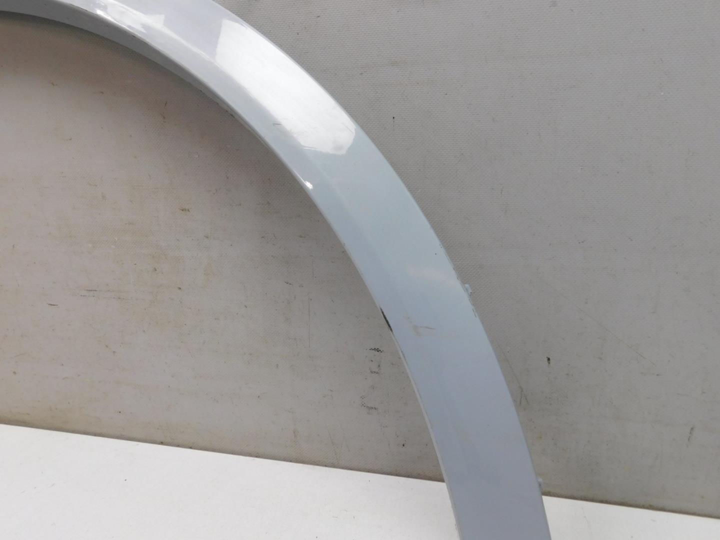 Накладка заднего крыла левого