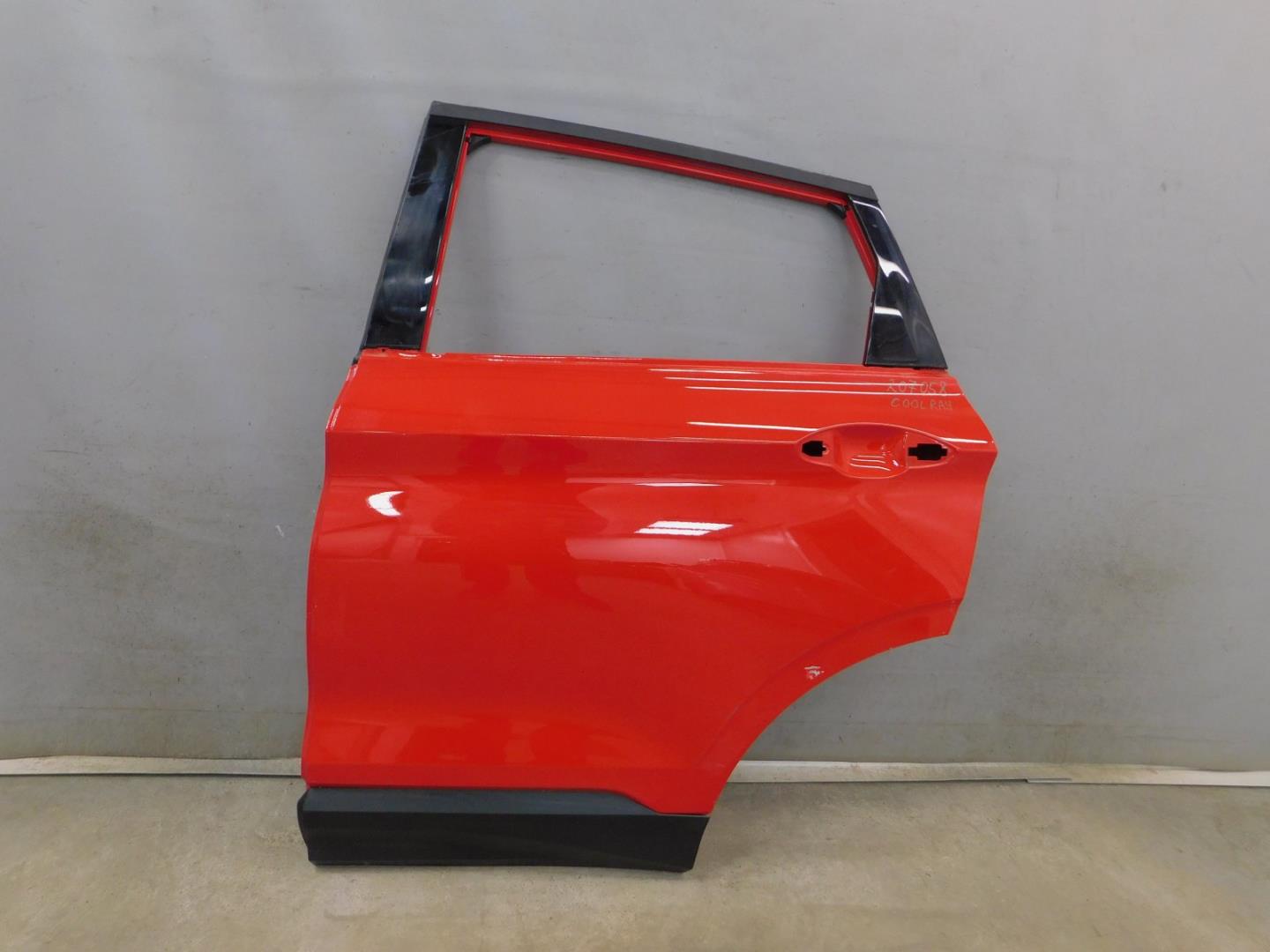 Дверь задняя левая