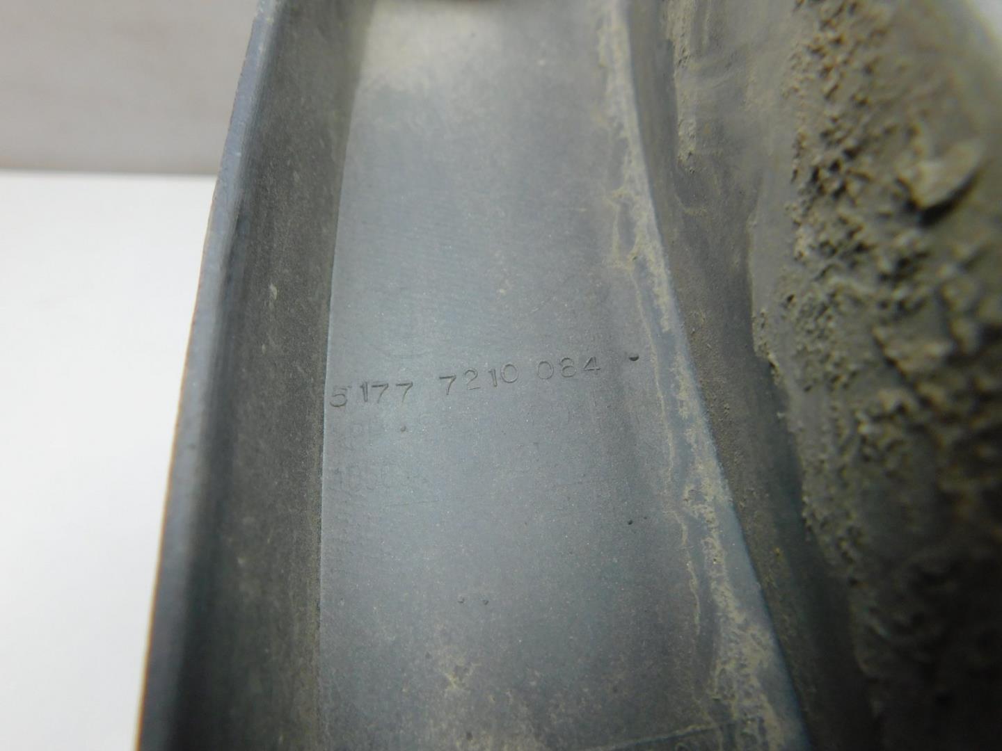 Накладка заднего крыла правого