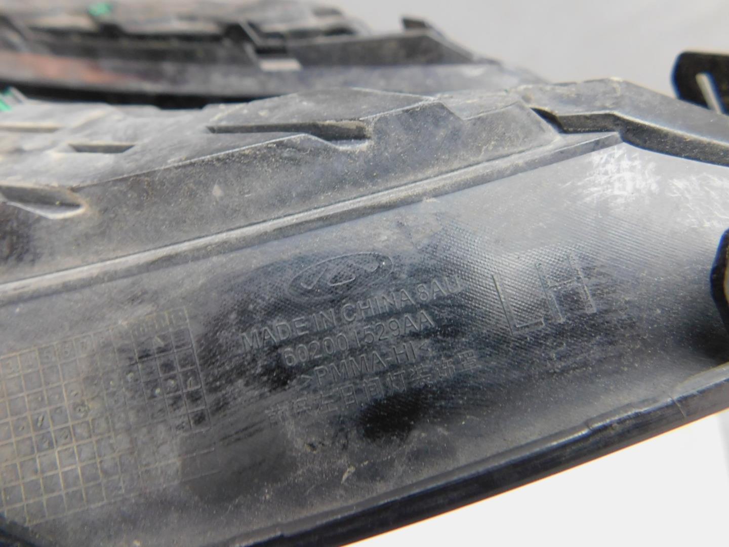 Решетка в бампер левая