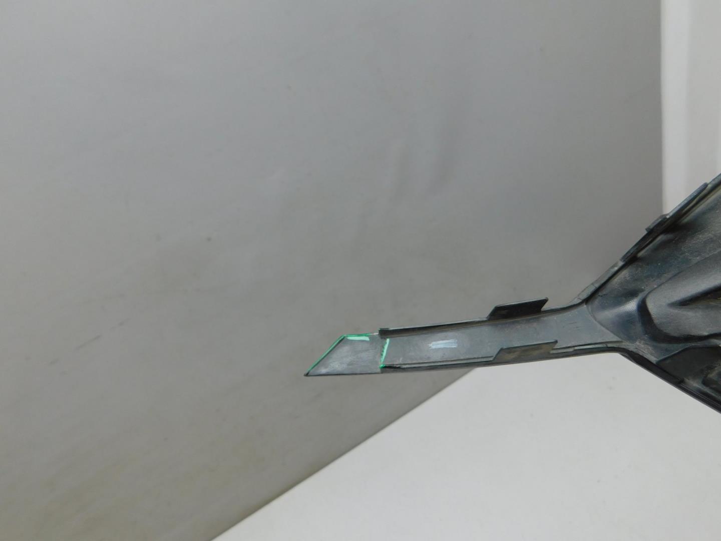 Решетка в бампер левая