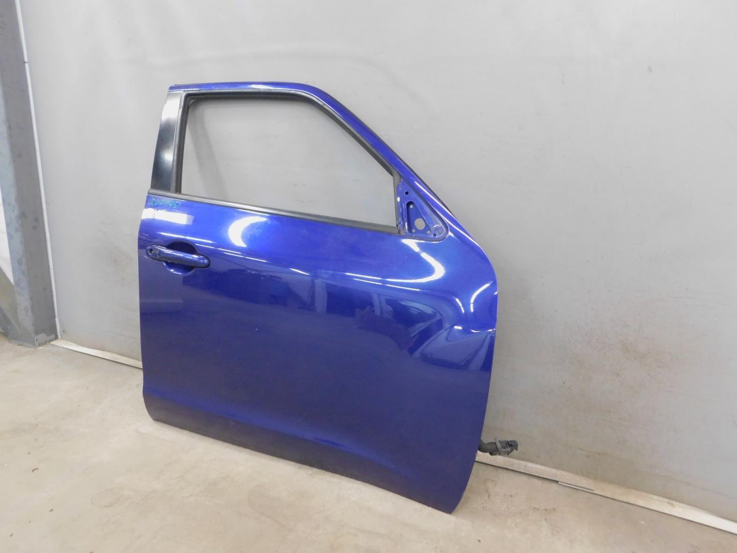 Дверь передняя правая