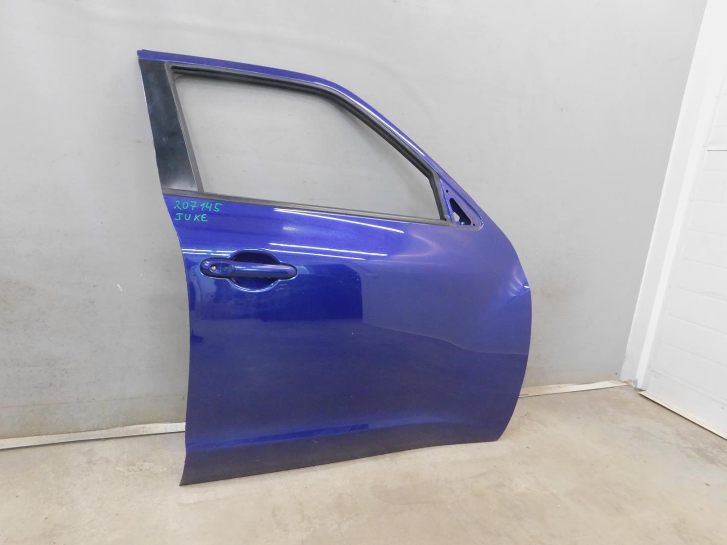 Дверь передняя правая