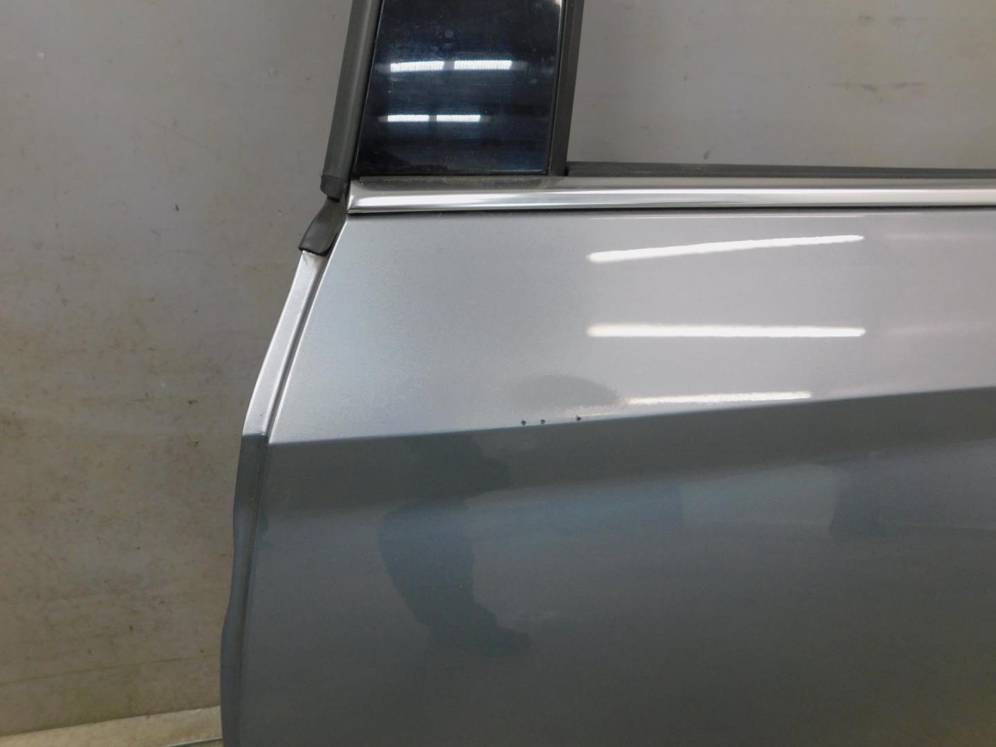 Дверь задняя левая