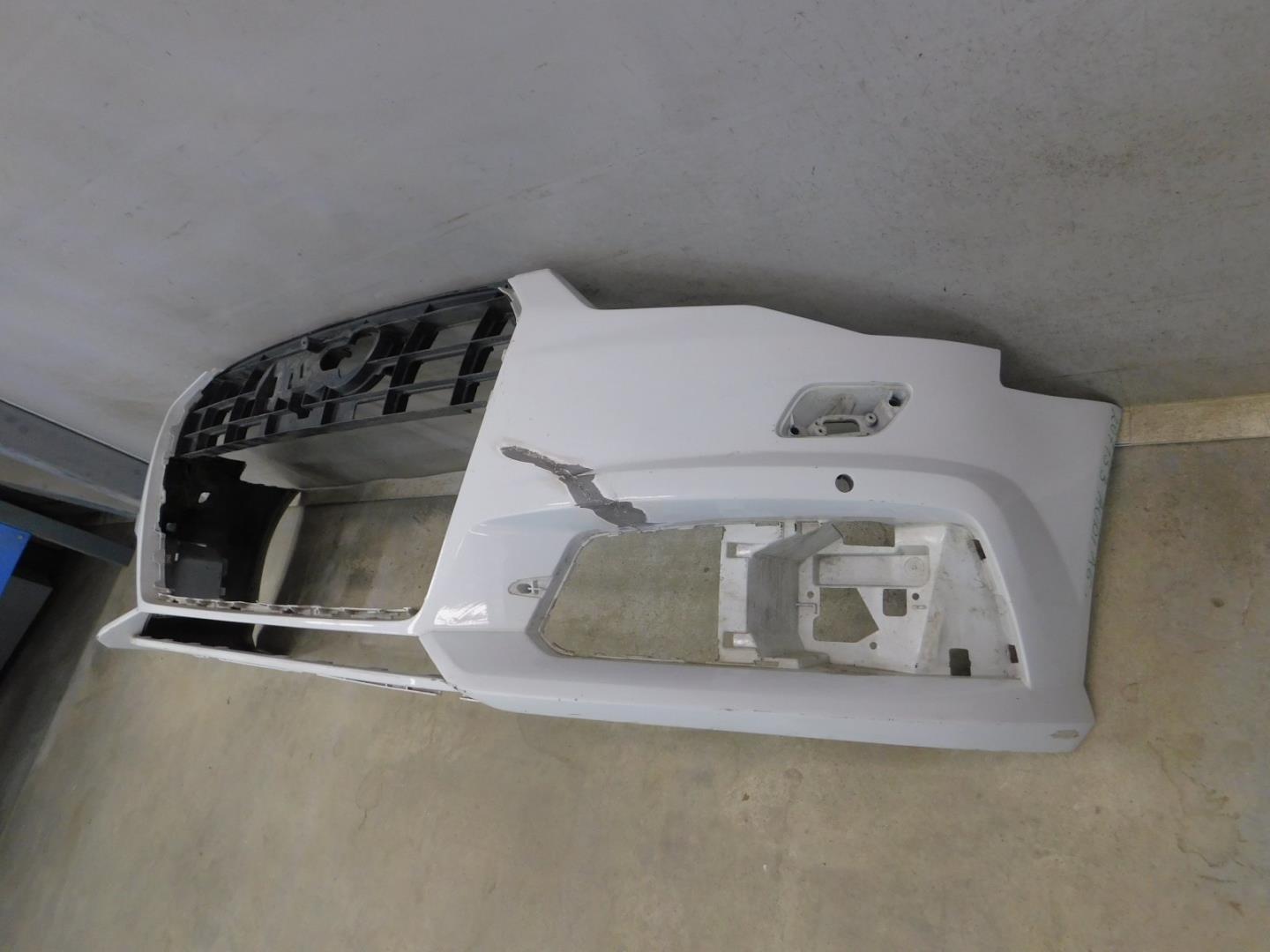 Бампер передний