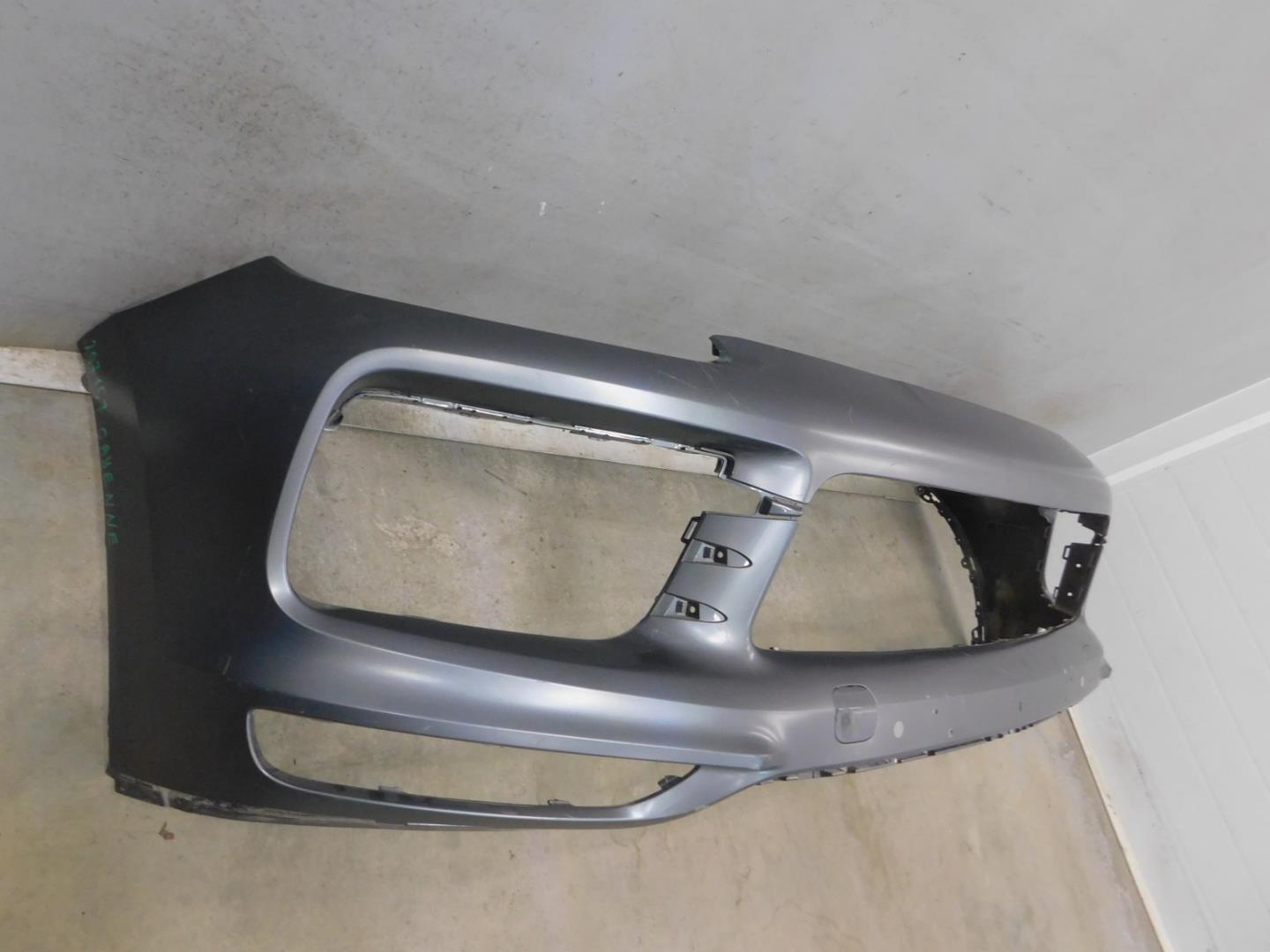 Бампер передний