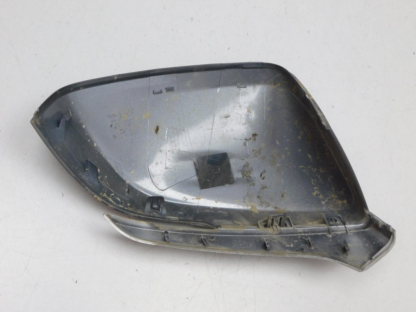 Накладка зеркала левого