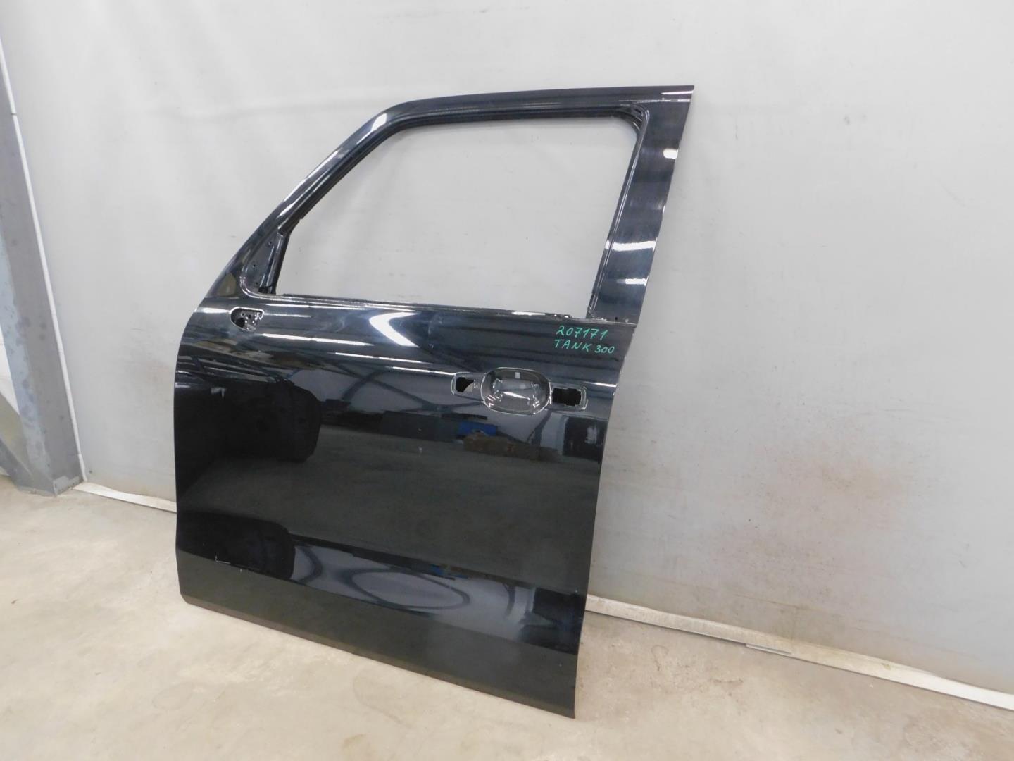 Дверь передняя левая