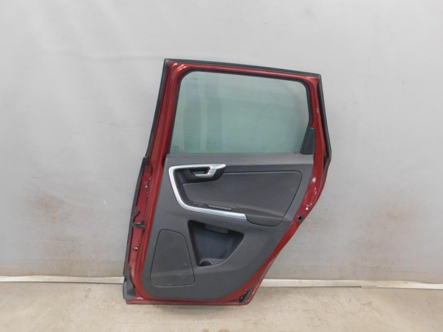 Дверь задняя правая