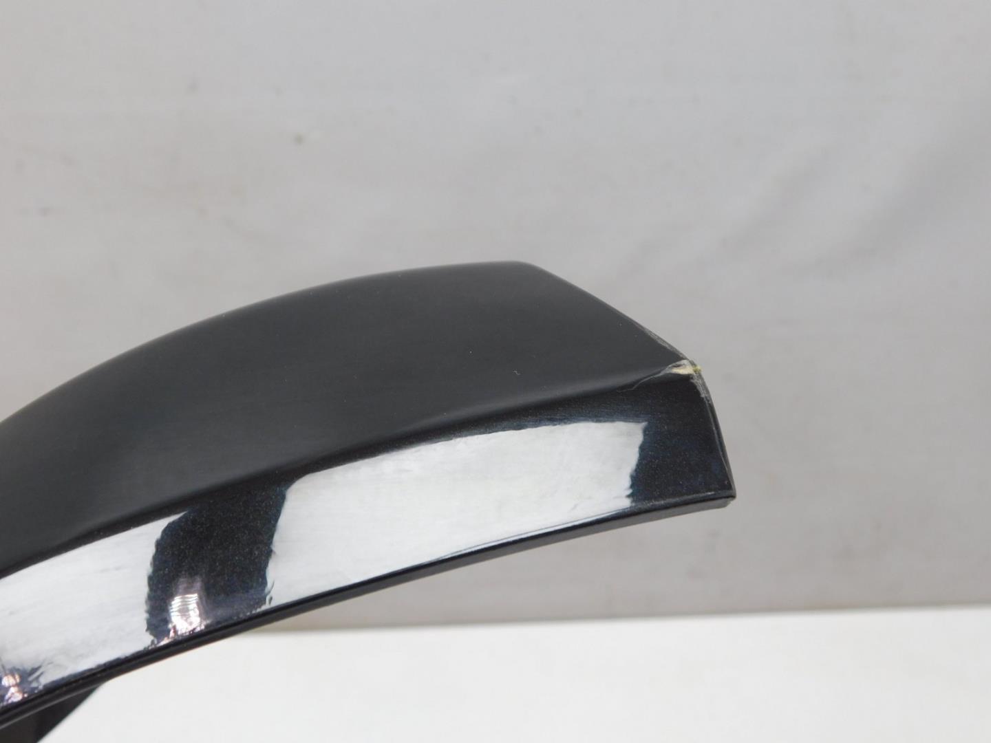 Накладка зеркала левого