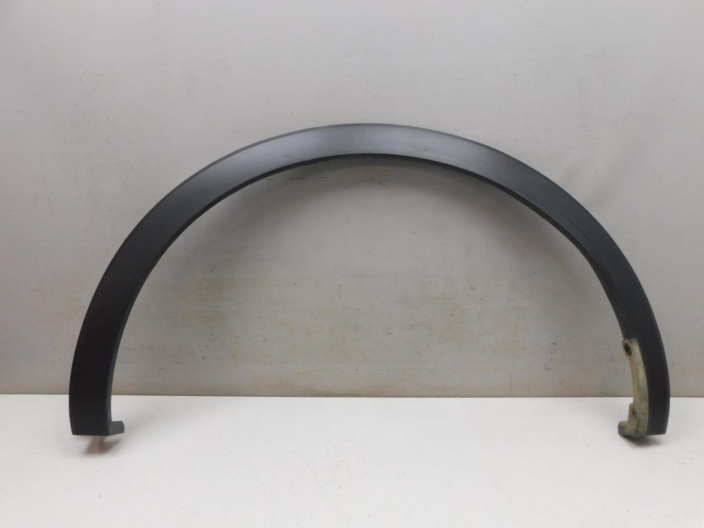 Накладка заднего крыла левого