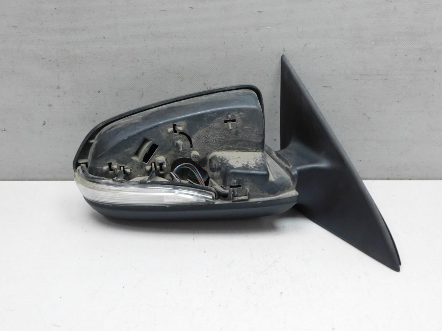 Зеркало правое электрическое