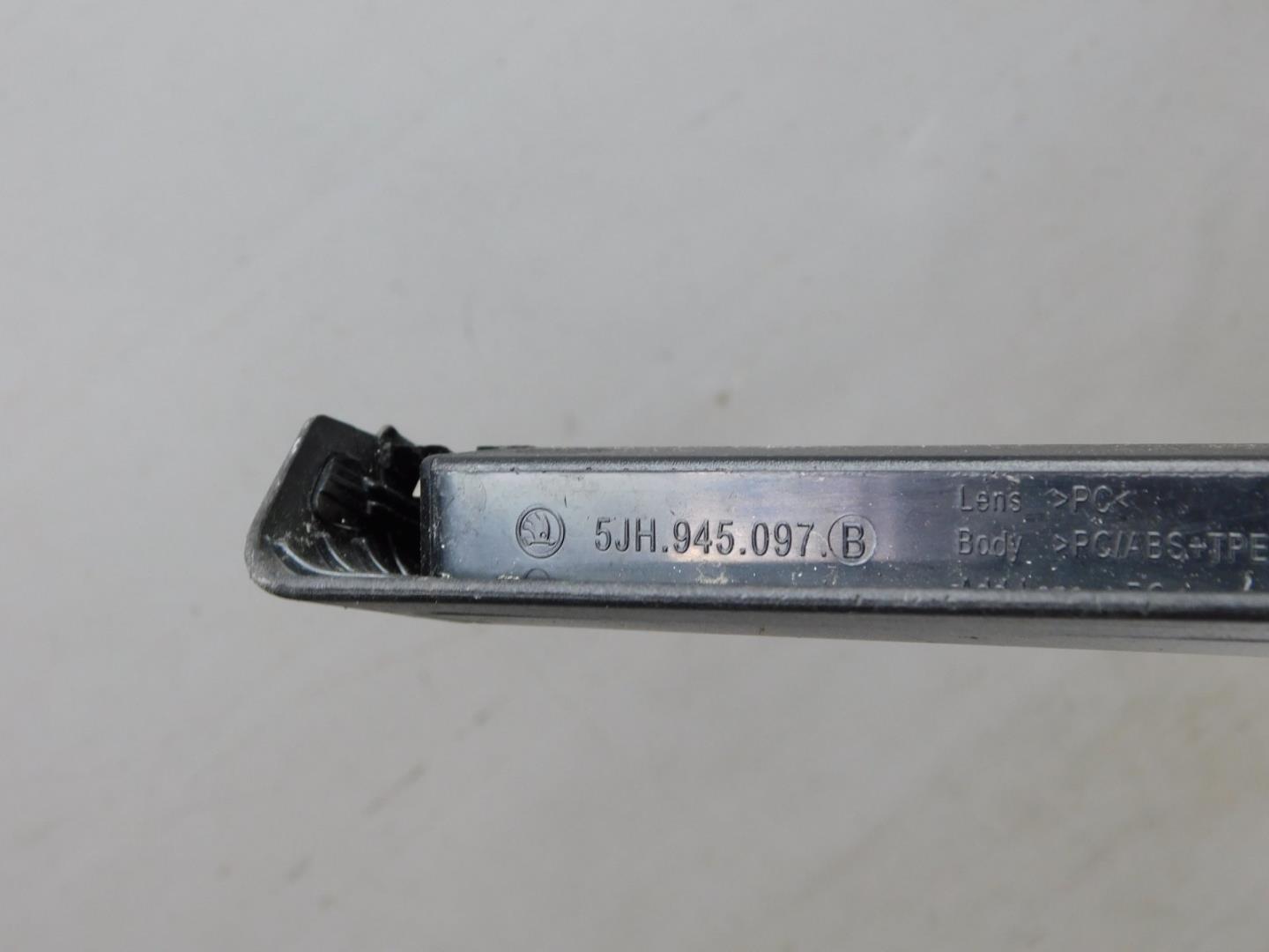 Фонарь задний (стоп сигнал)