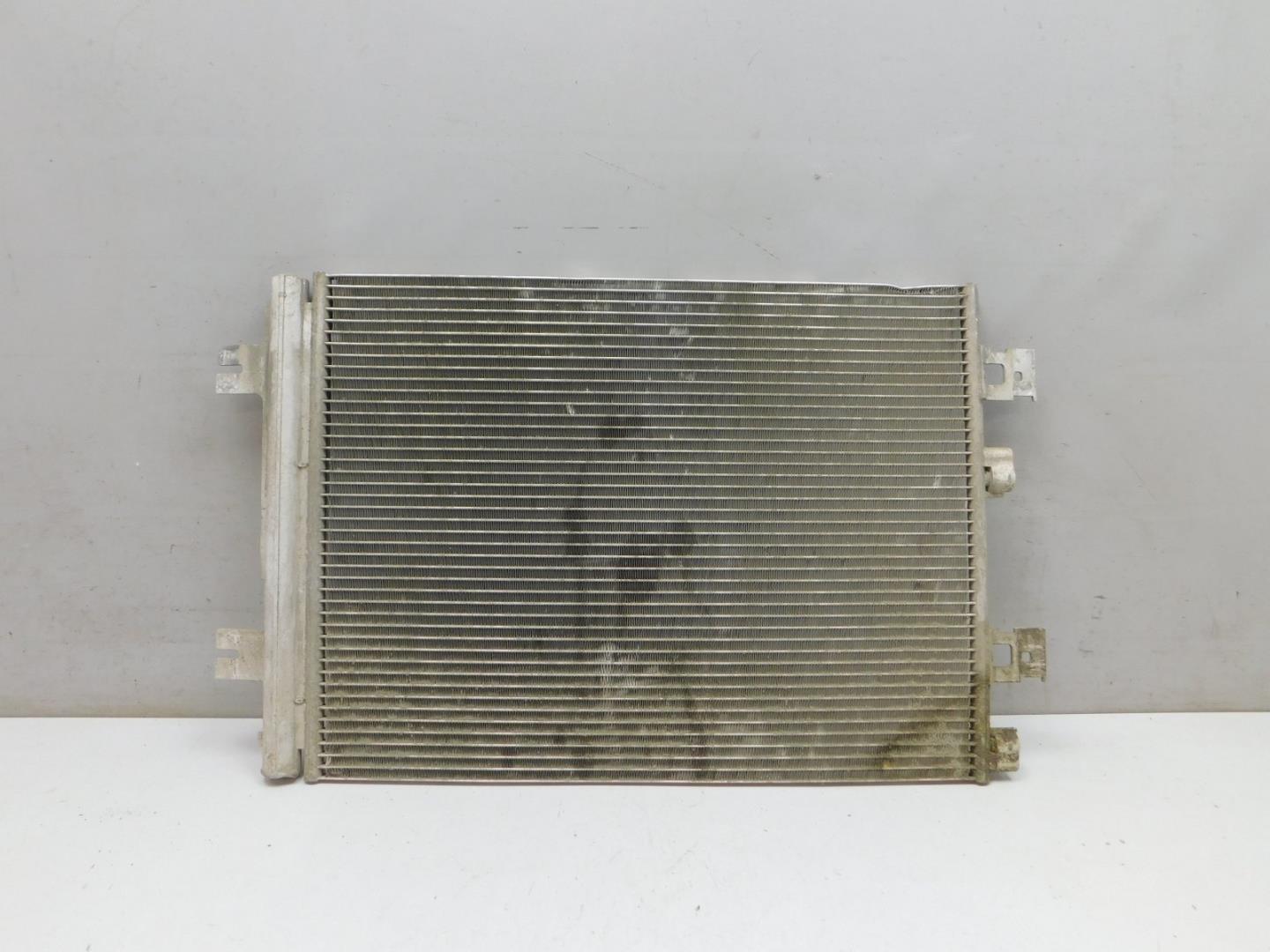 Радиатор кондиционера / конденсер