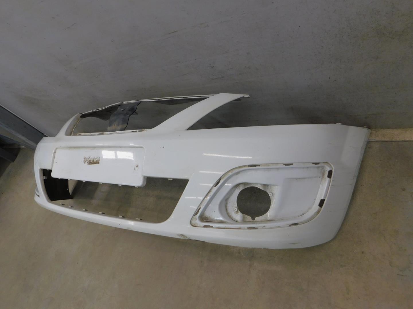 Бампер передний