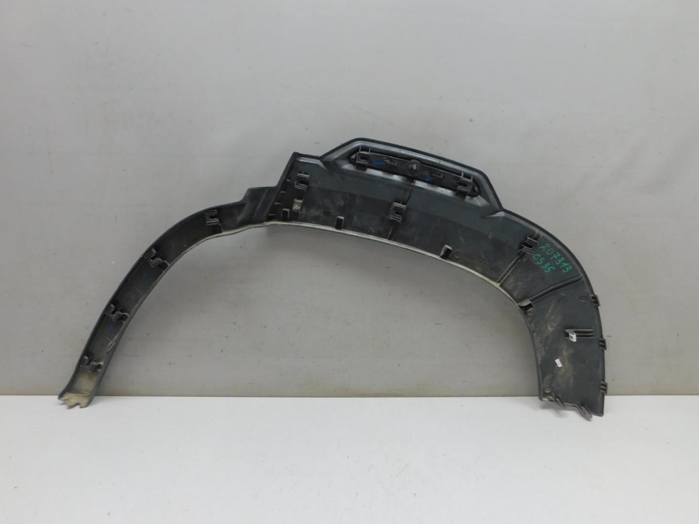 Накладка заднего крыла правого