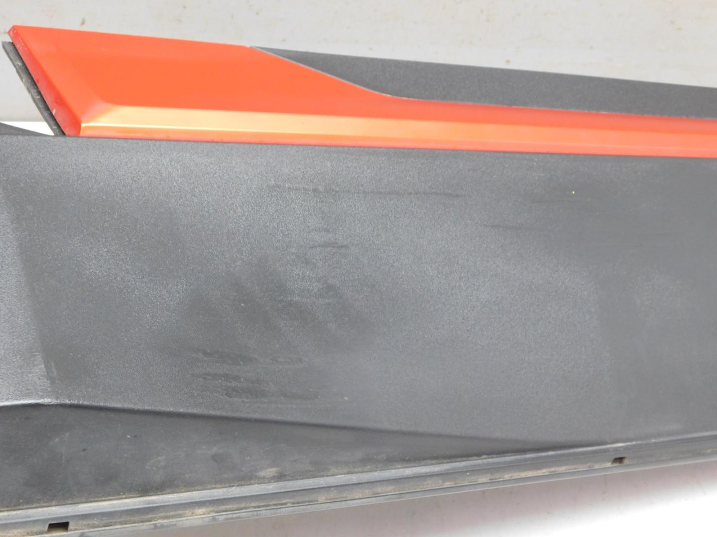 Накладка двери задней правой