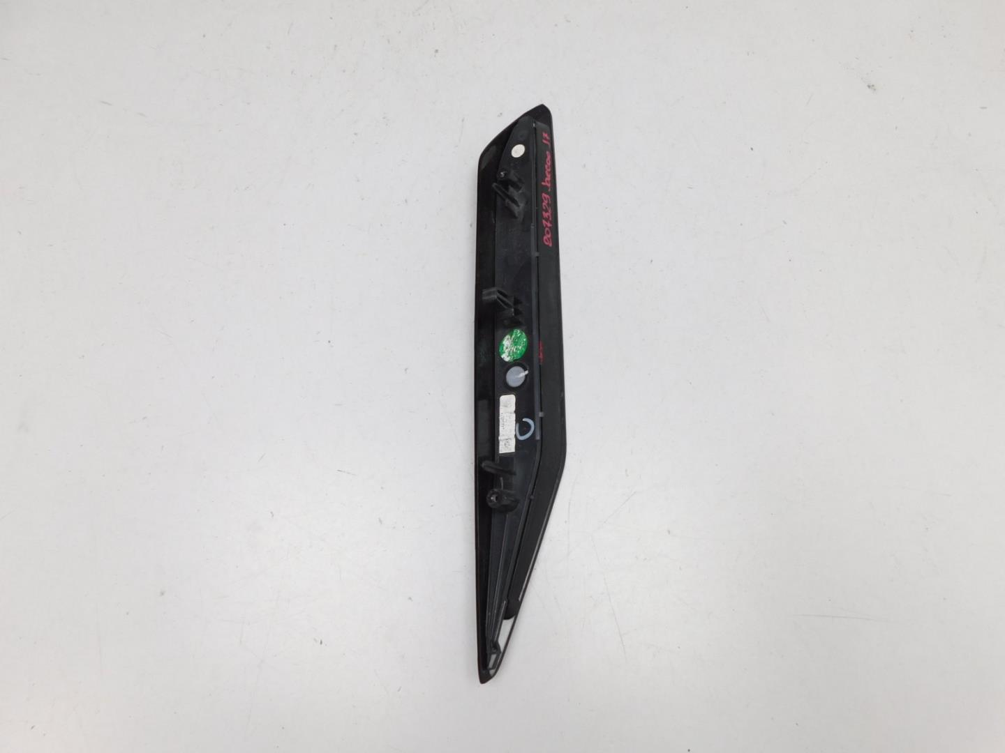 Фонарь задний в бампер правый