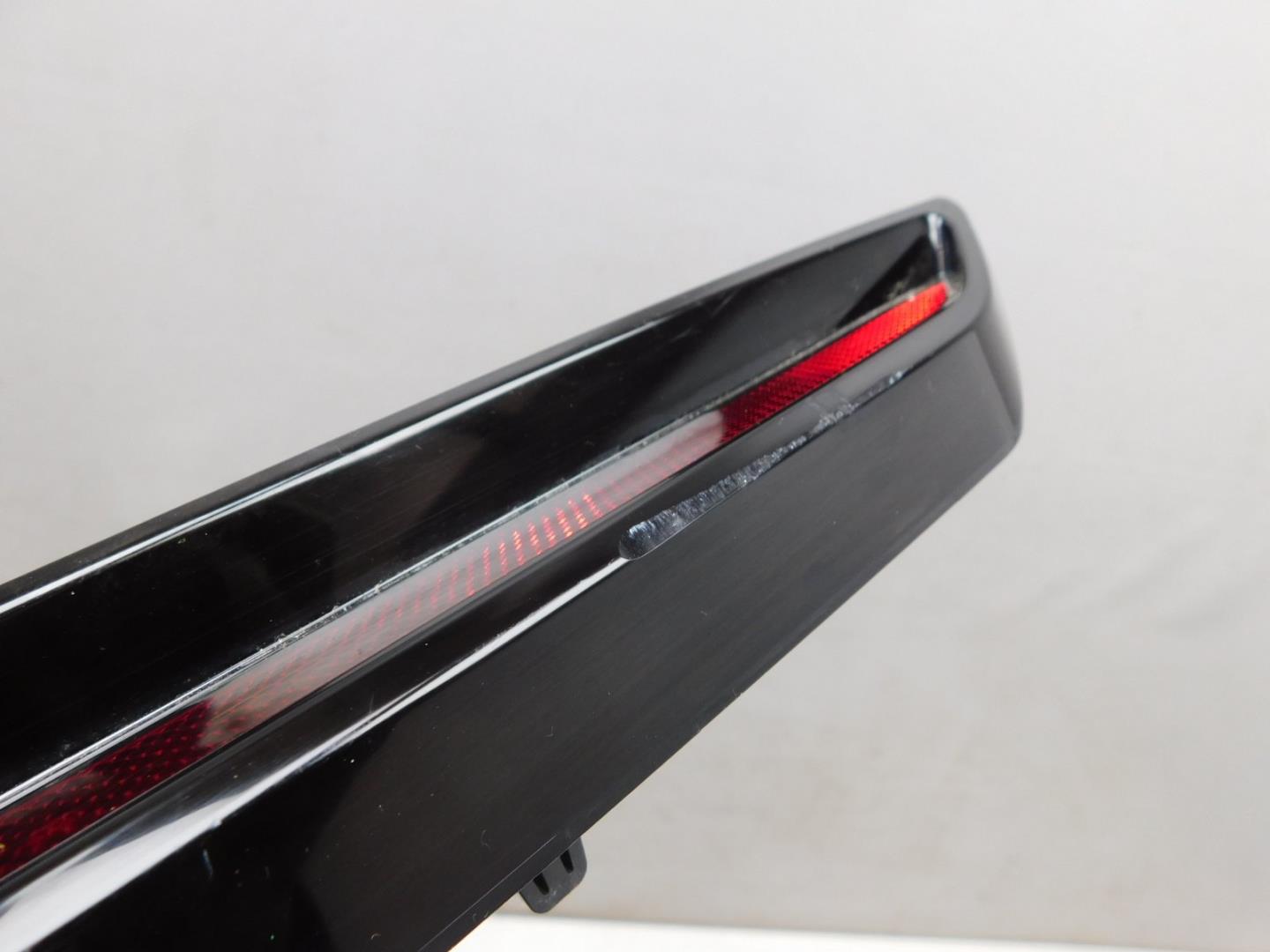 Фонарь задний в бампер правый