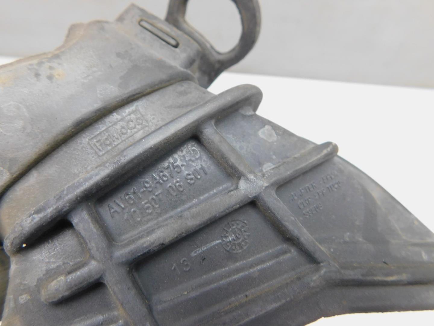 Патрубок воздушного фильтра