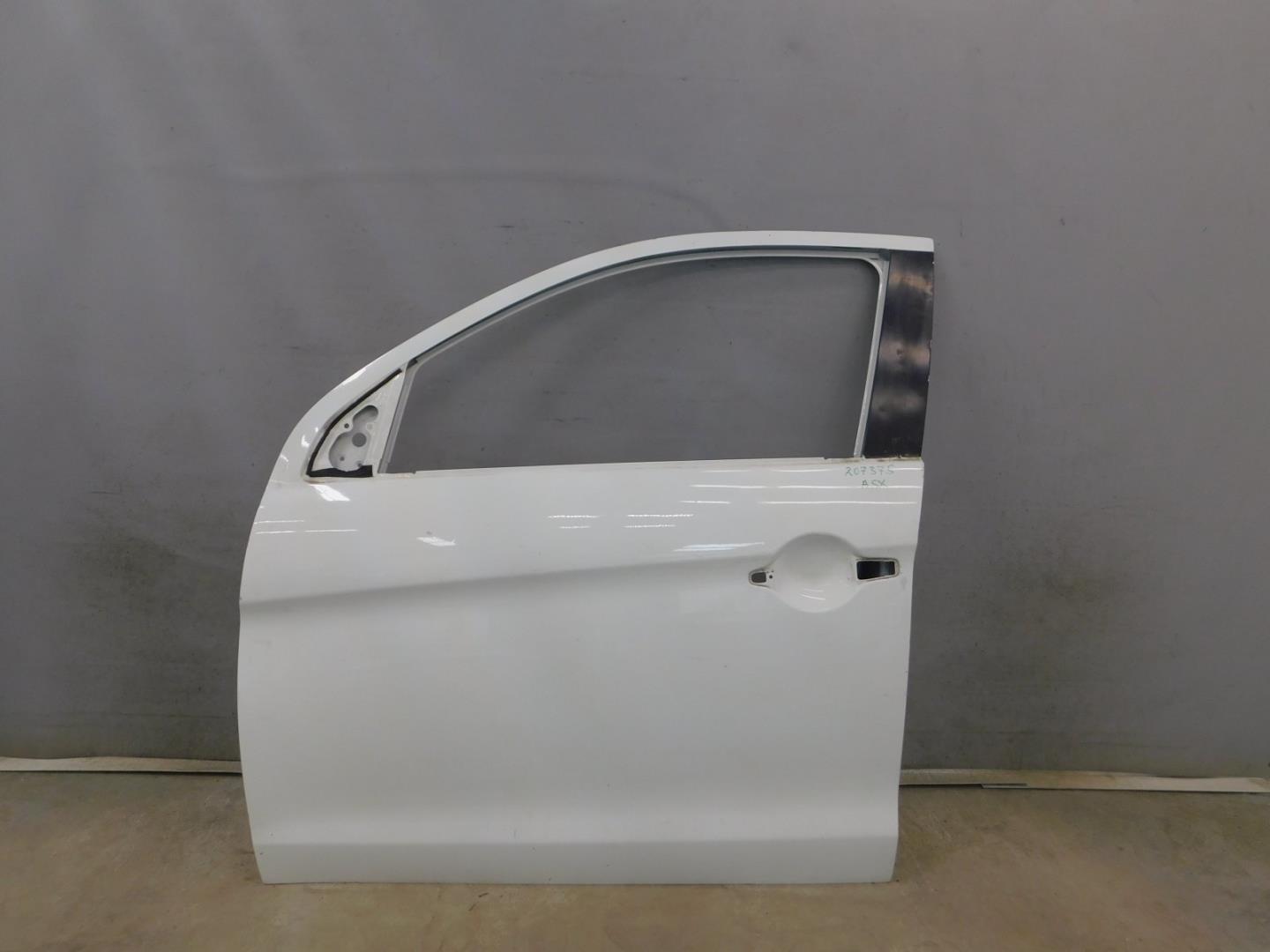 Дверь передняя левая