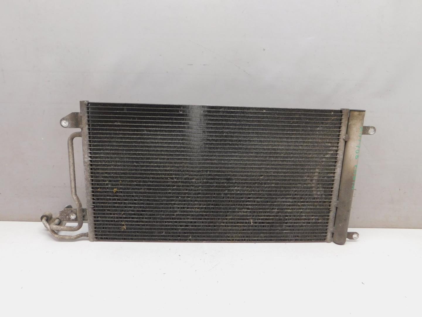 Радиатор кондиционера / конденсер