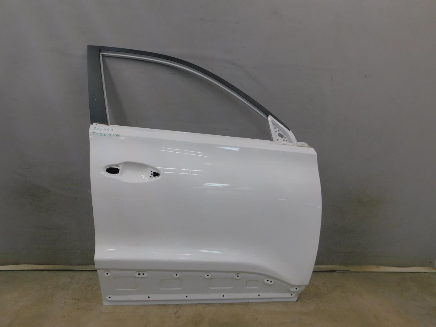 Дверь передняя правая