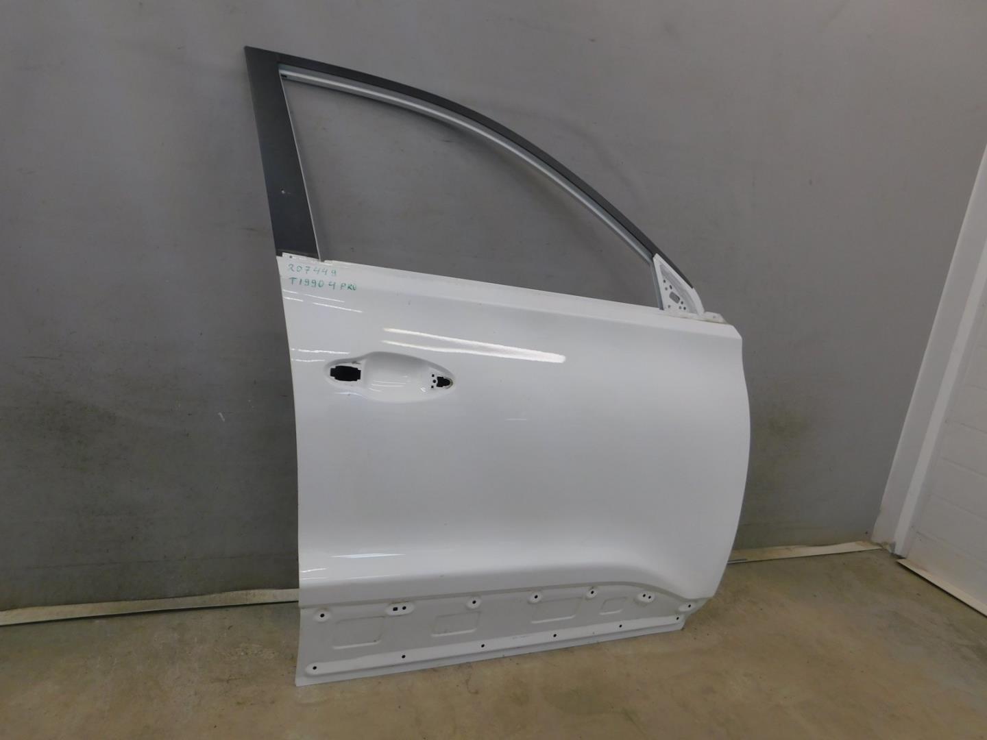 Дверь передняя правая