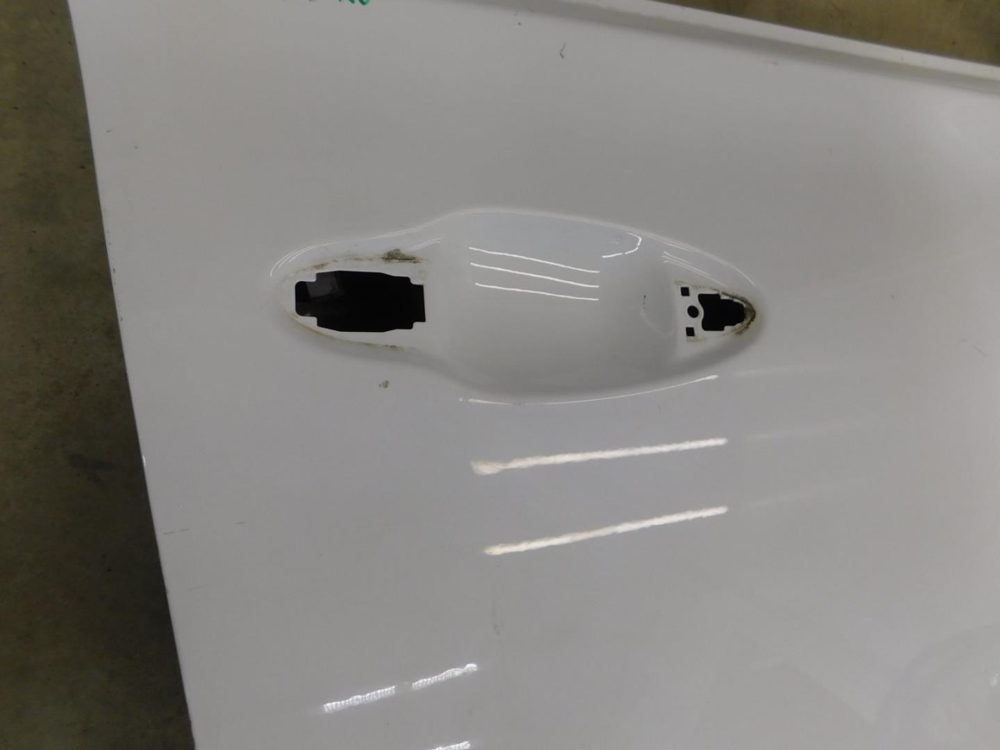 Дверь передняя правая