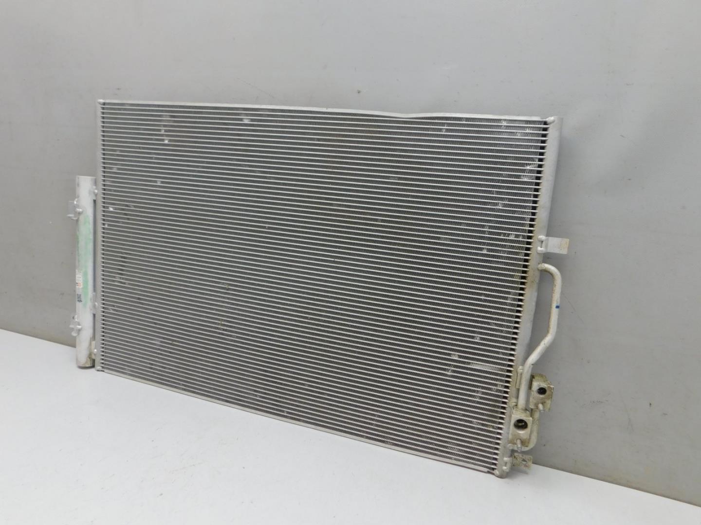 Радиатор кондиционера / конденсер