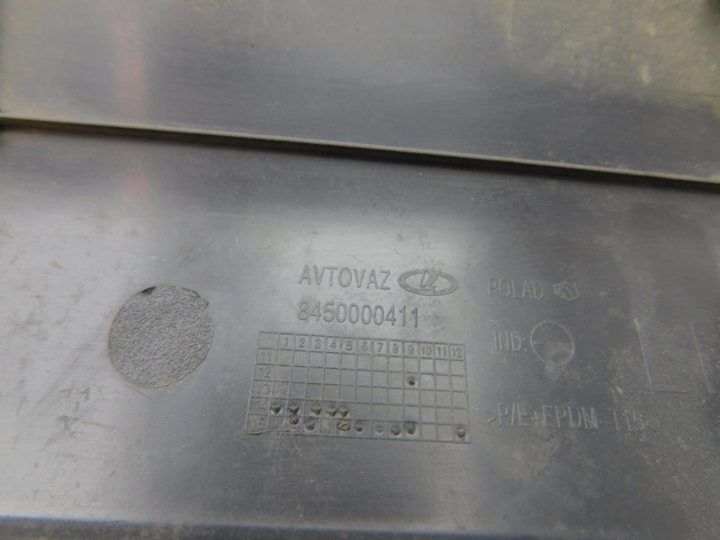 Накладка двери задней левой