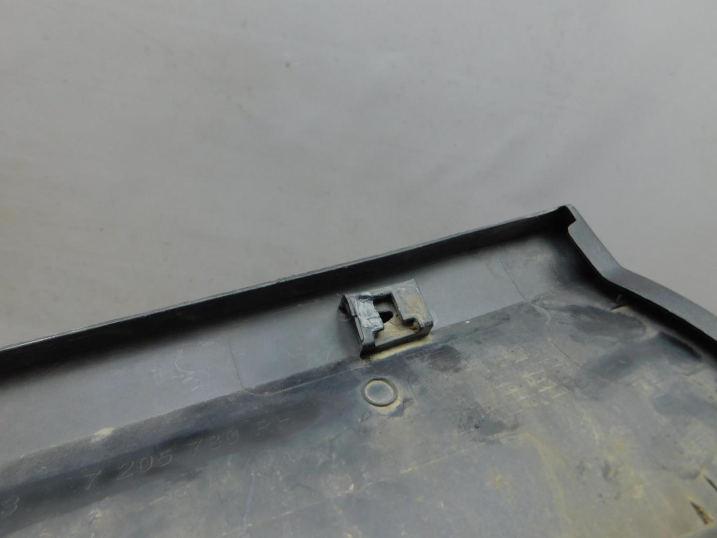 Накладка двери передней правой