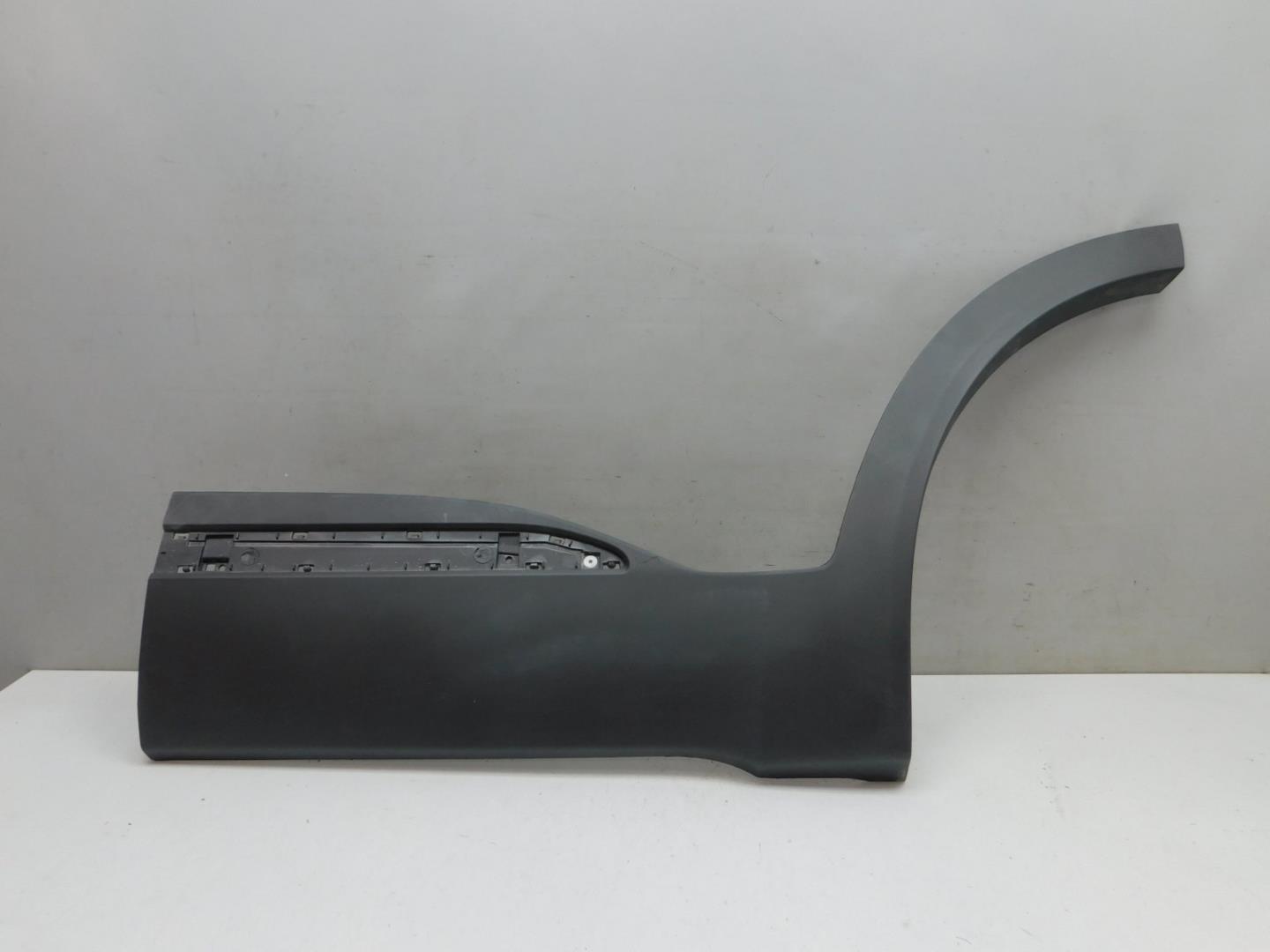 Накладка двери задней левой