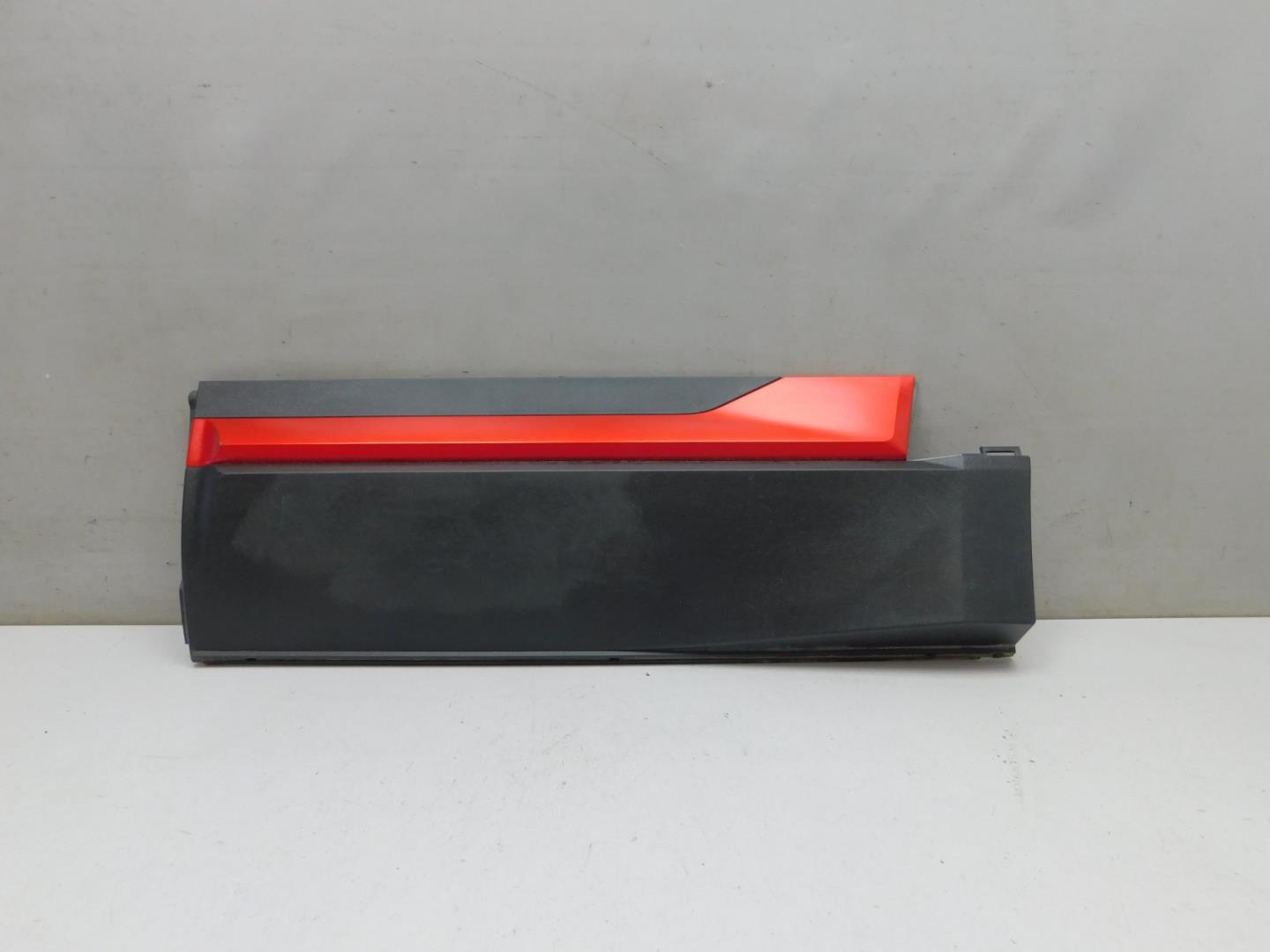 Накладка двери задней левой