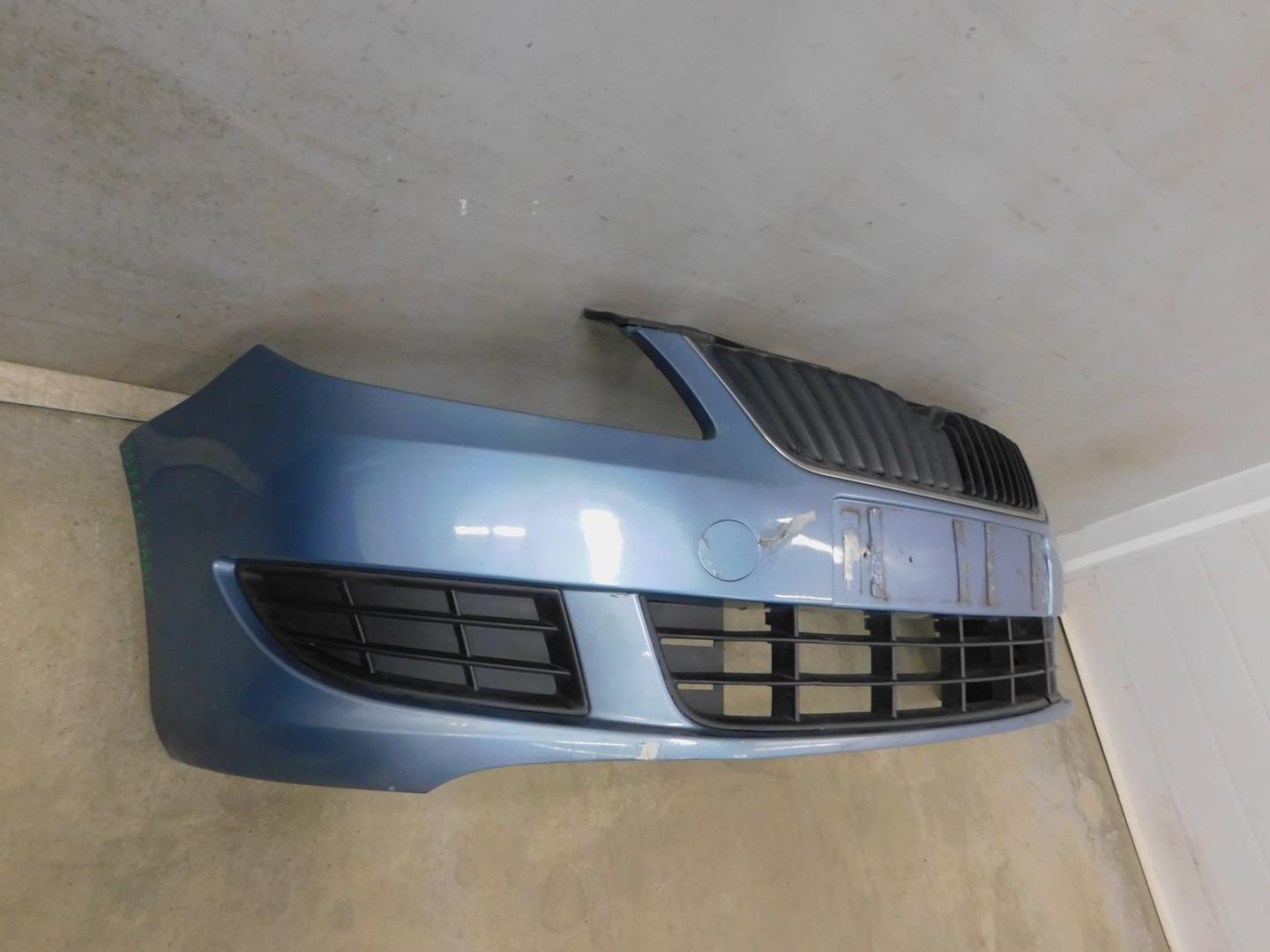 Бампер передний