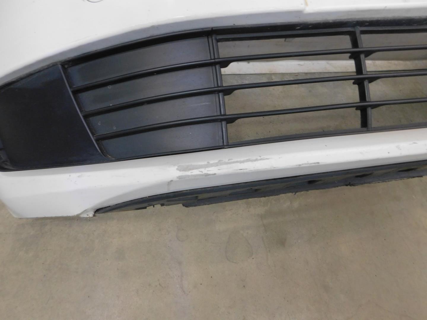 Бампер передний