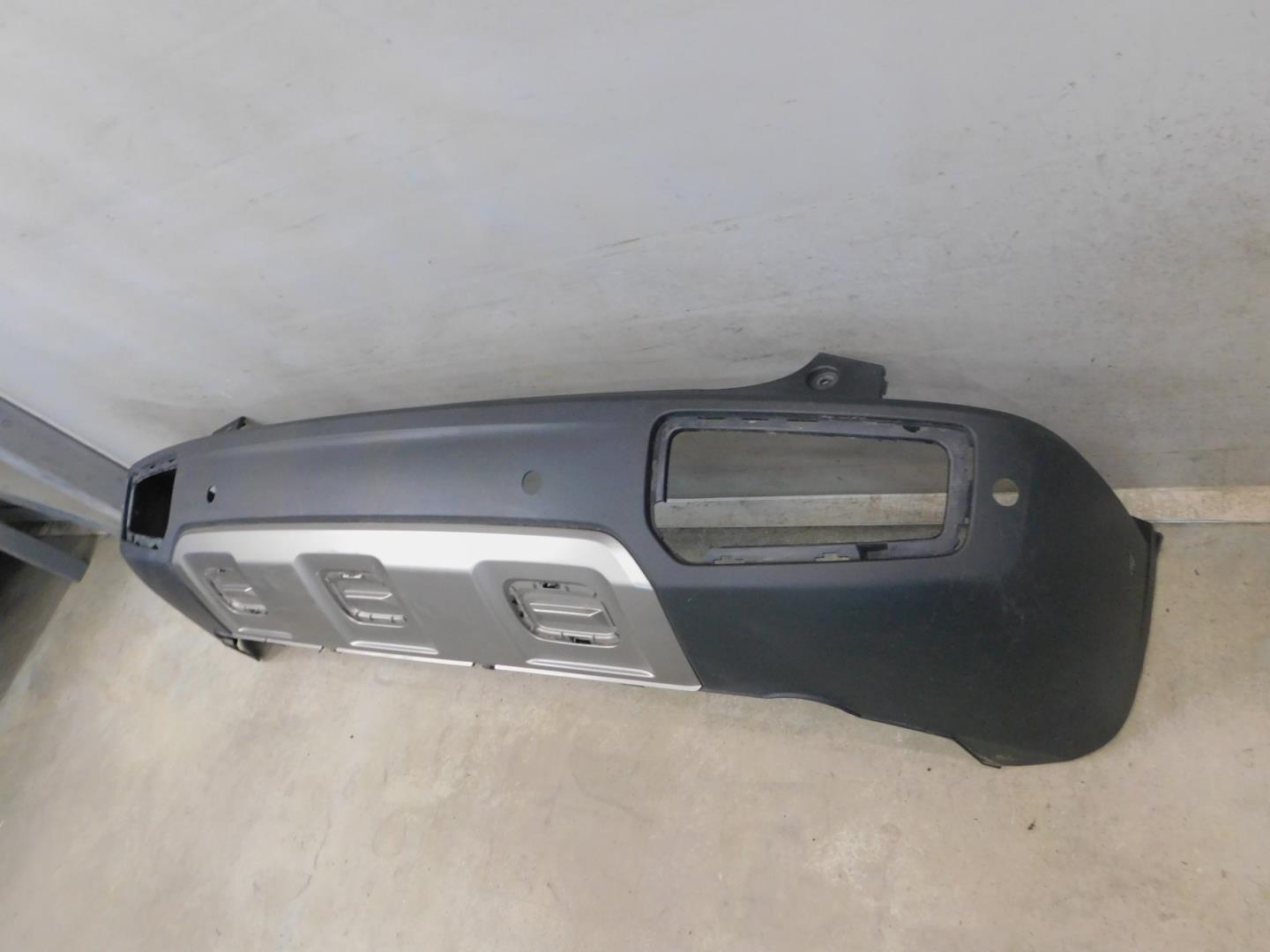 Бампер задний