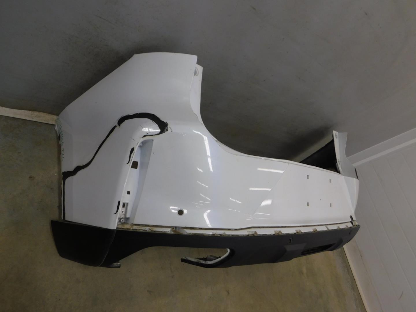 Бампер задний