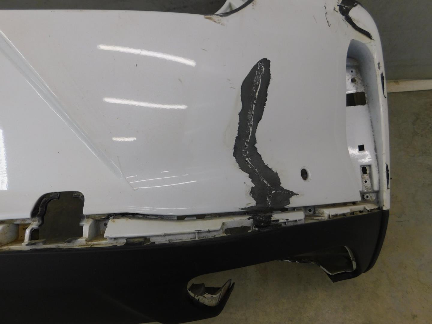 Бампер задний