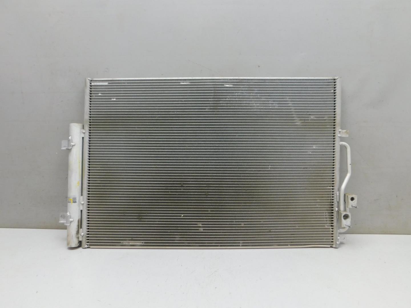 Радиатор кондиционера / конденсер