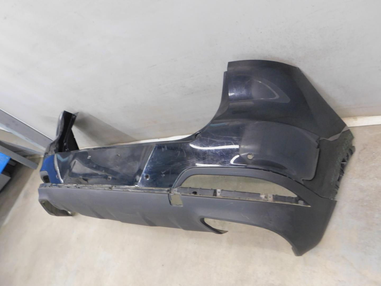 Бампер задний