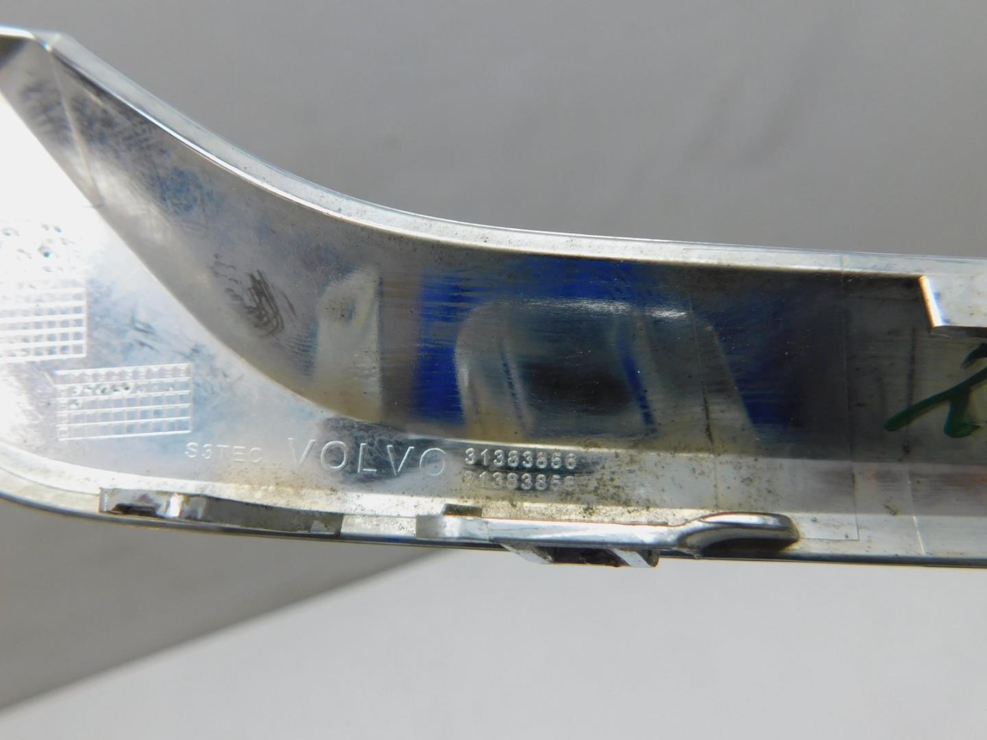 Молдинг заднего бампера