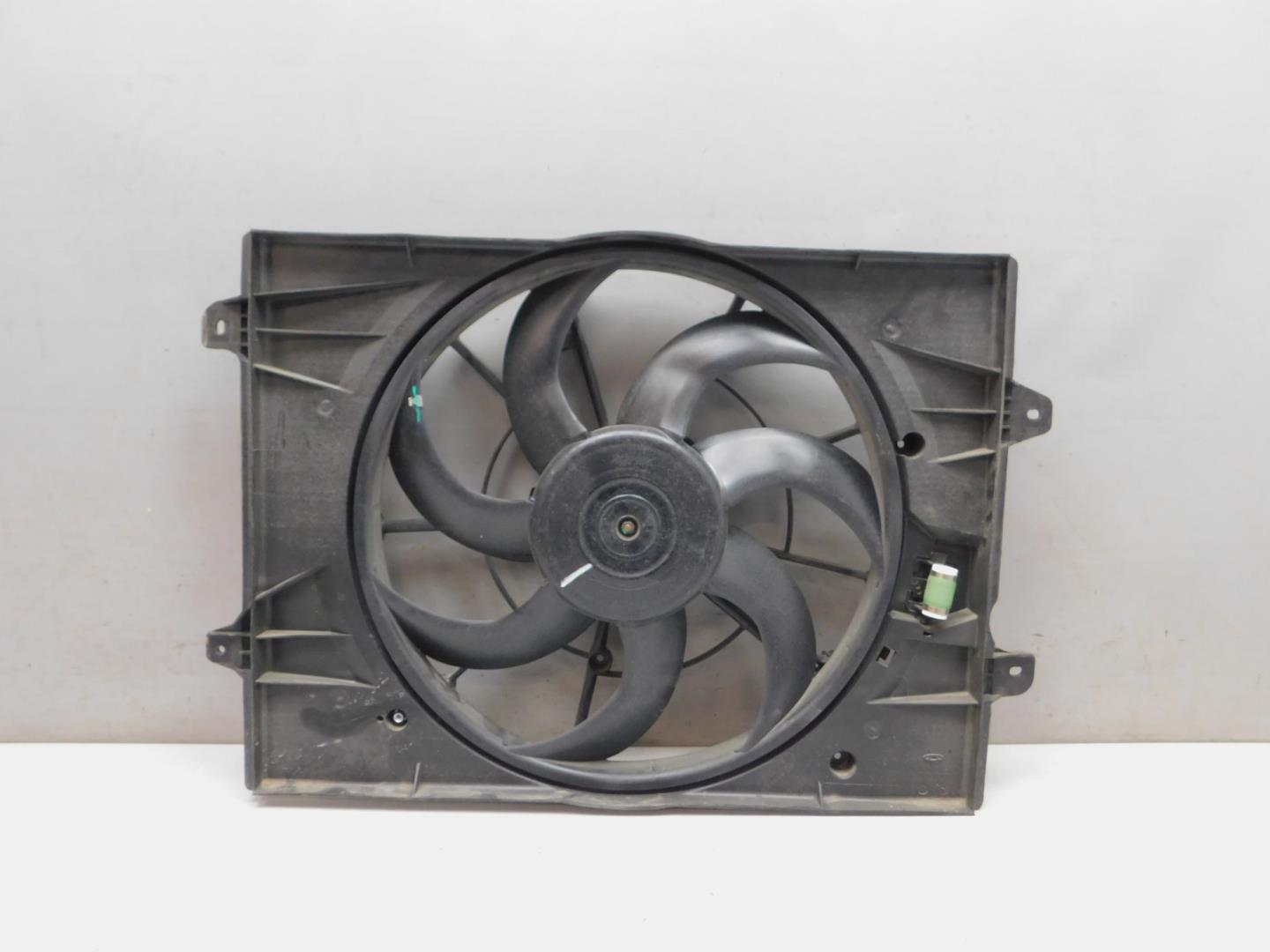 Диффузор вентилятора