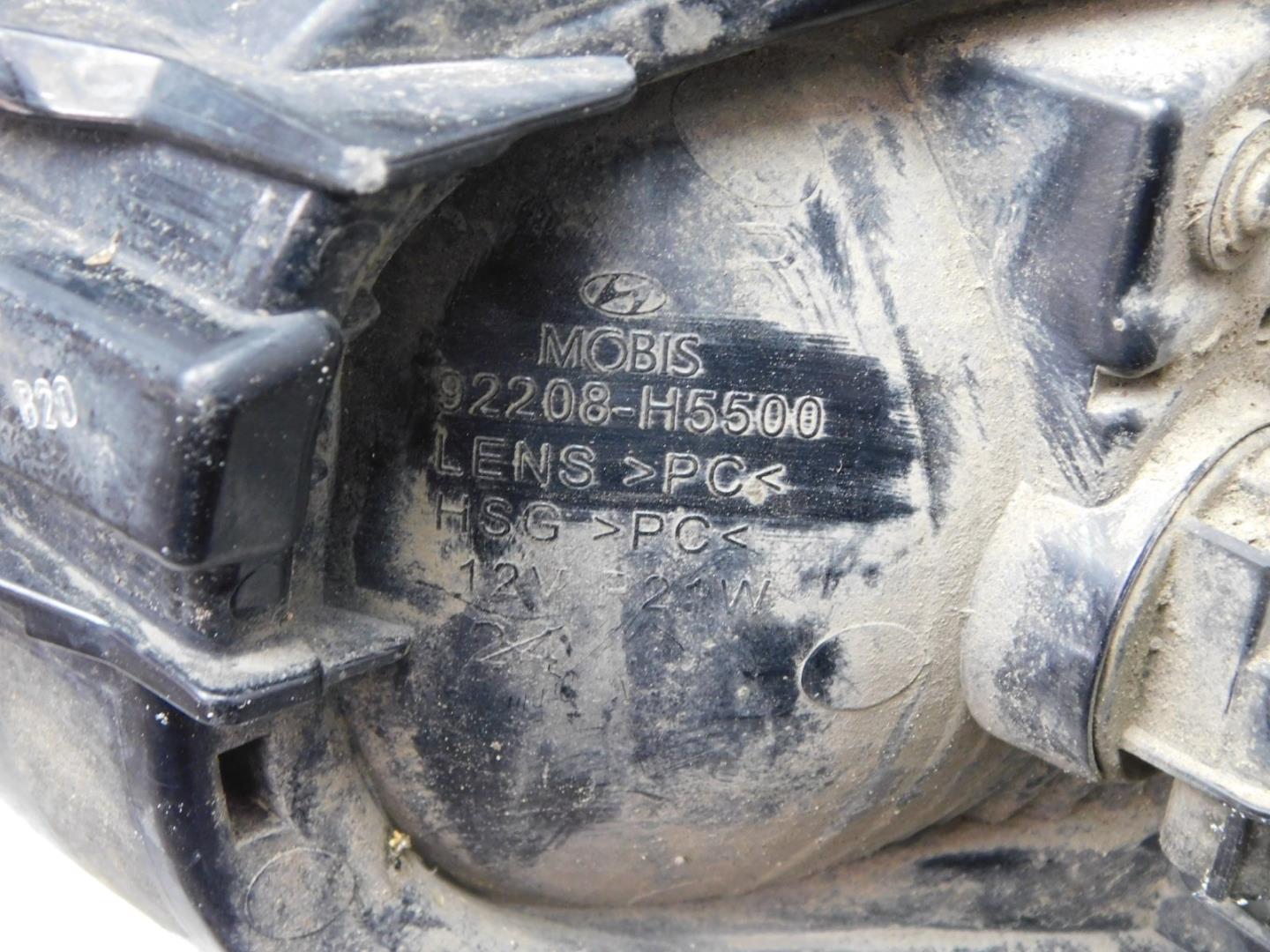 Фара противотуманная правая