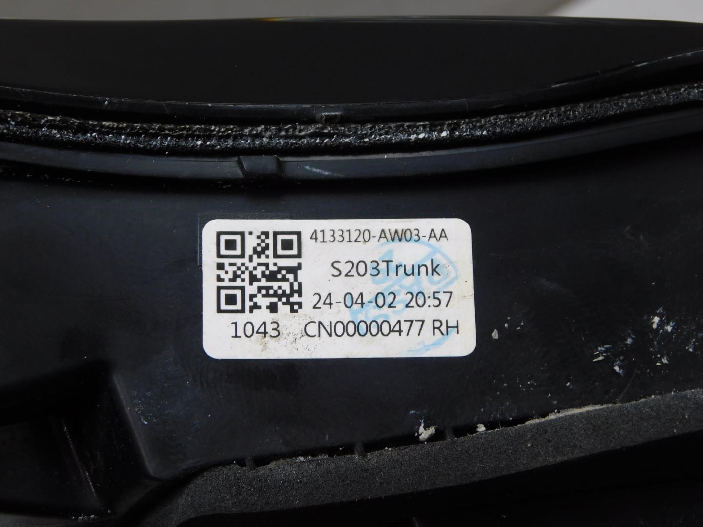 Фонарь задний внутренний правый