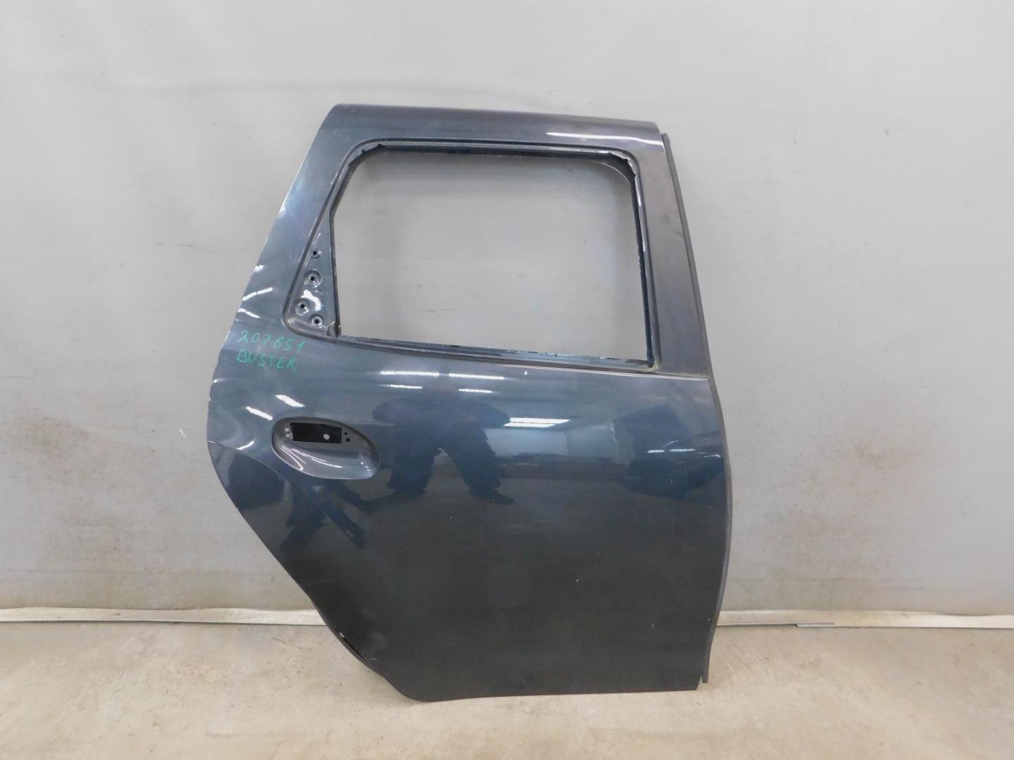 Дверь задняя правая