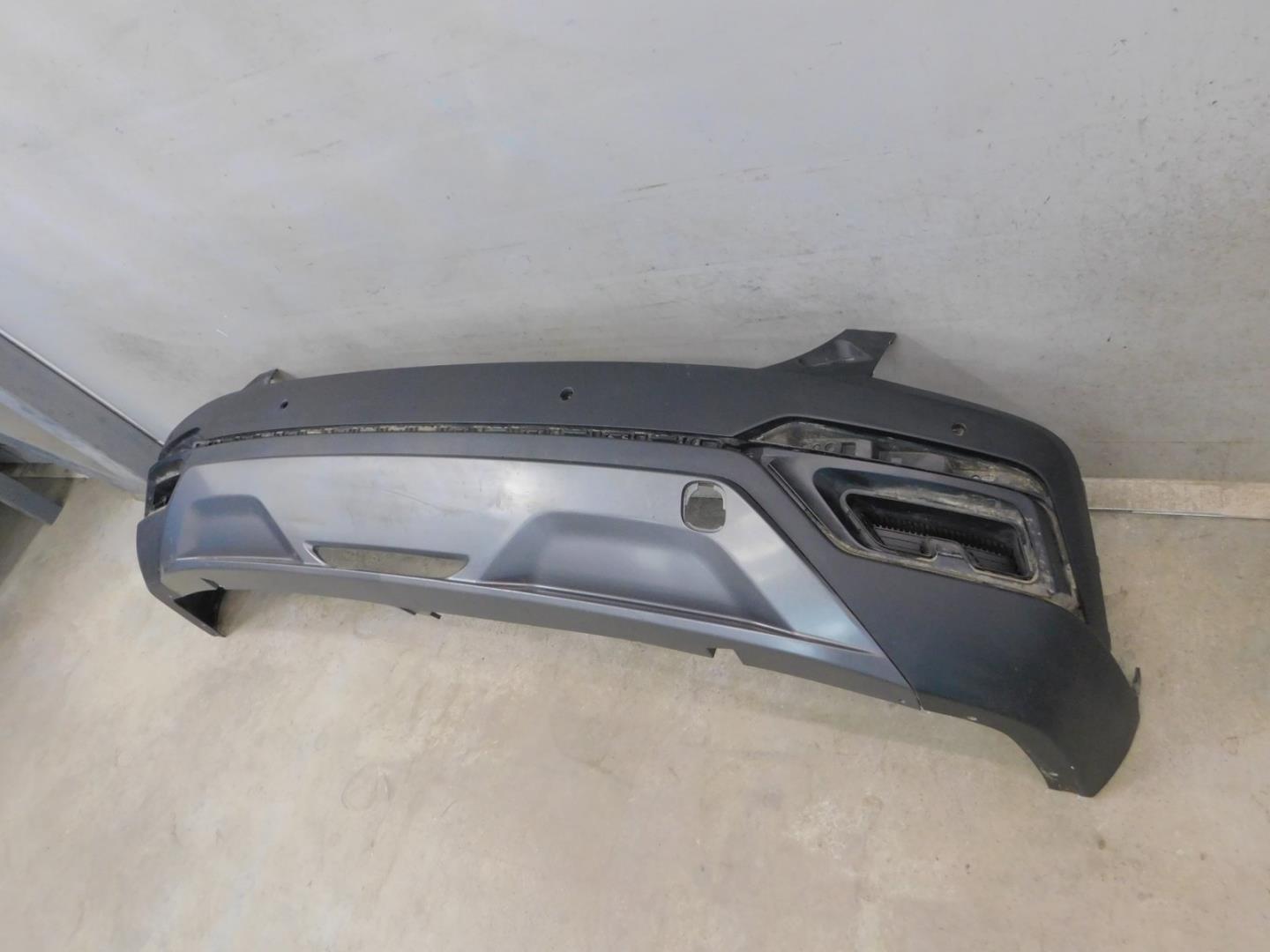 Бампер задний